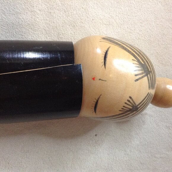 VTG Japanese Kokeshi Doll; "Geshia"; Dento, signed, wood turned; Collectible - Picture 2 of 5